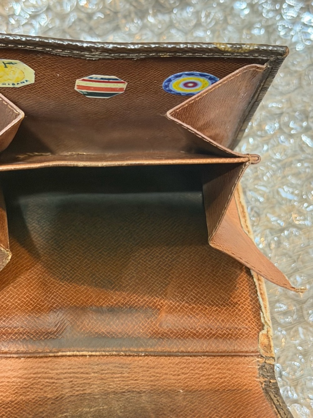 Louis Vuitton Tan Monogram Textured Leather Detail - Picture 3 of 13